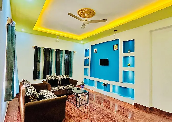 The Grey Pool Villa - 100 Mtr Beach Walking