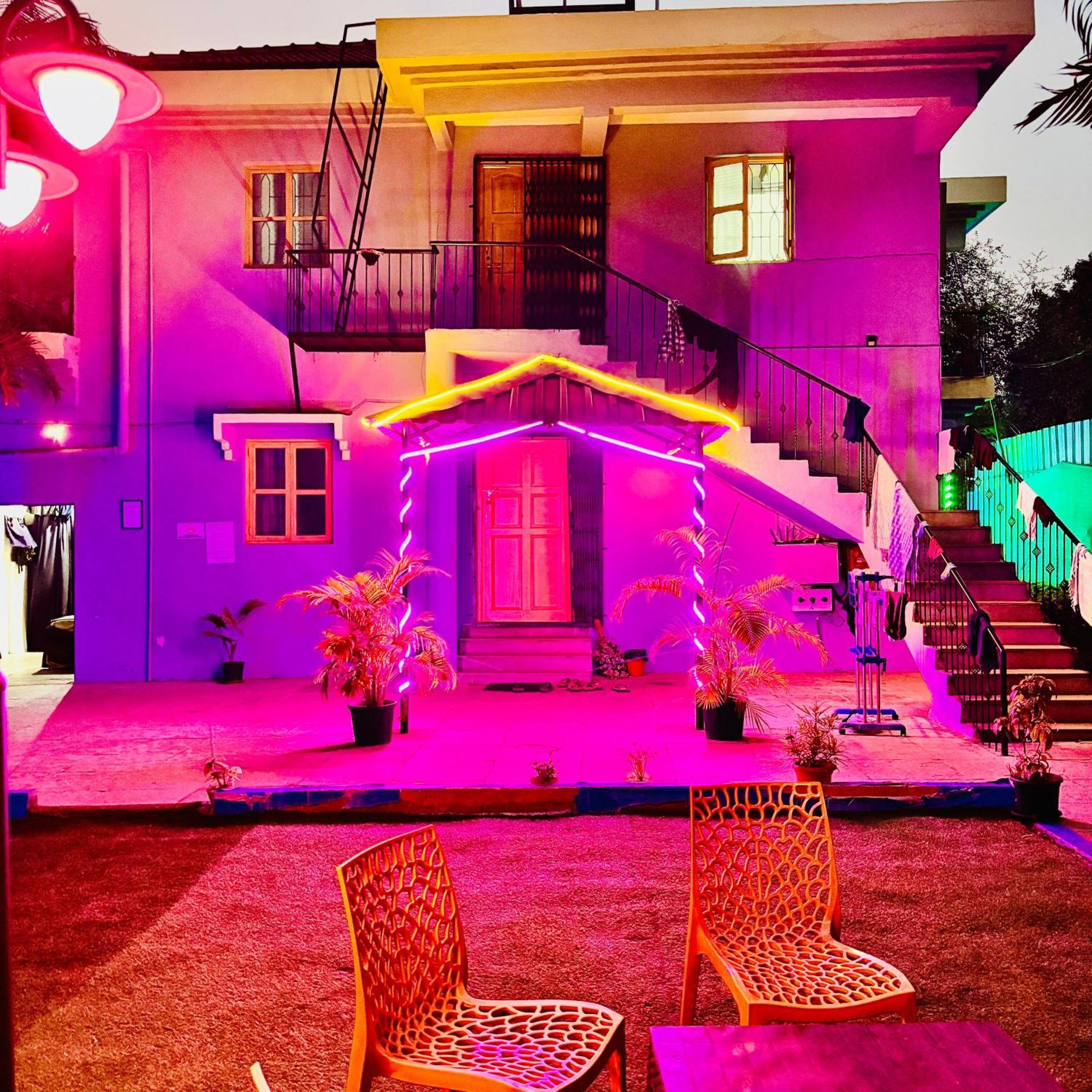 The Grey Pool Villa - 100 Mtr Beach Walking Calangute