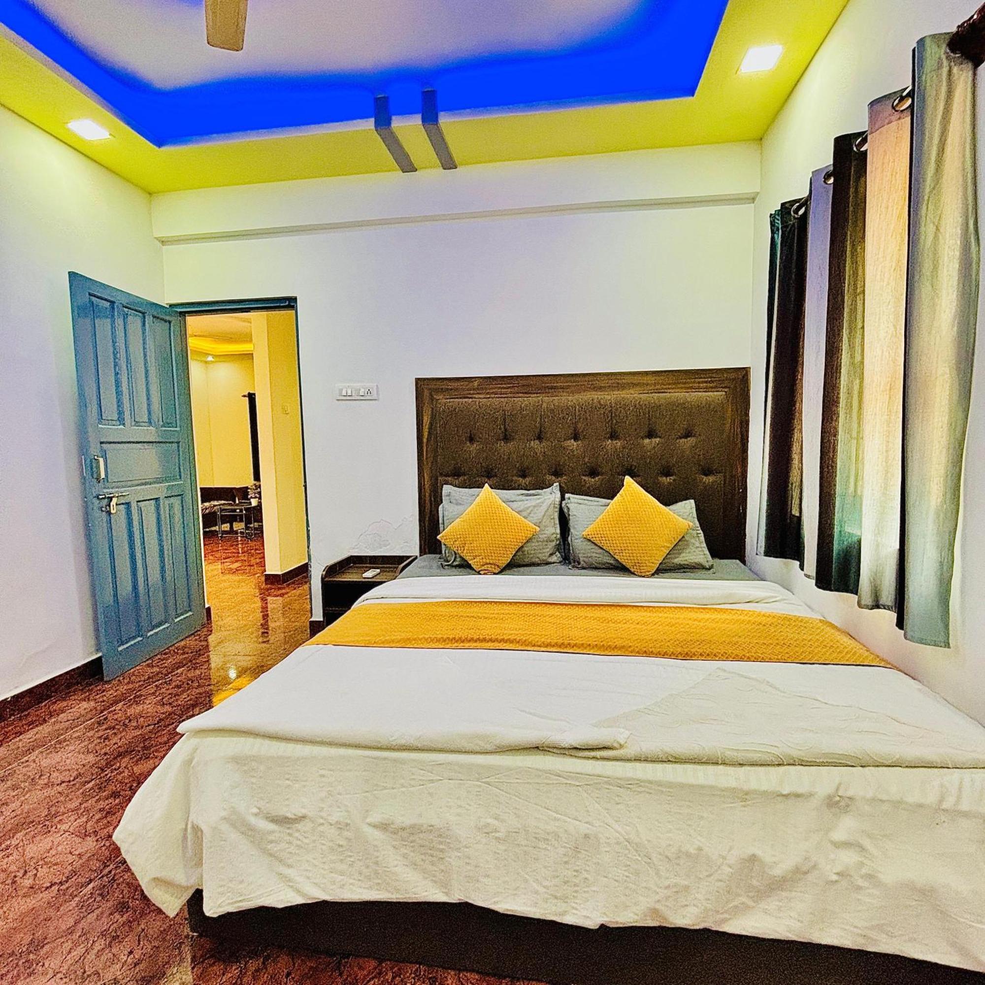 Villa The Grey Pool Villa - 100 Mtr Beach Walking Calangute