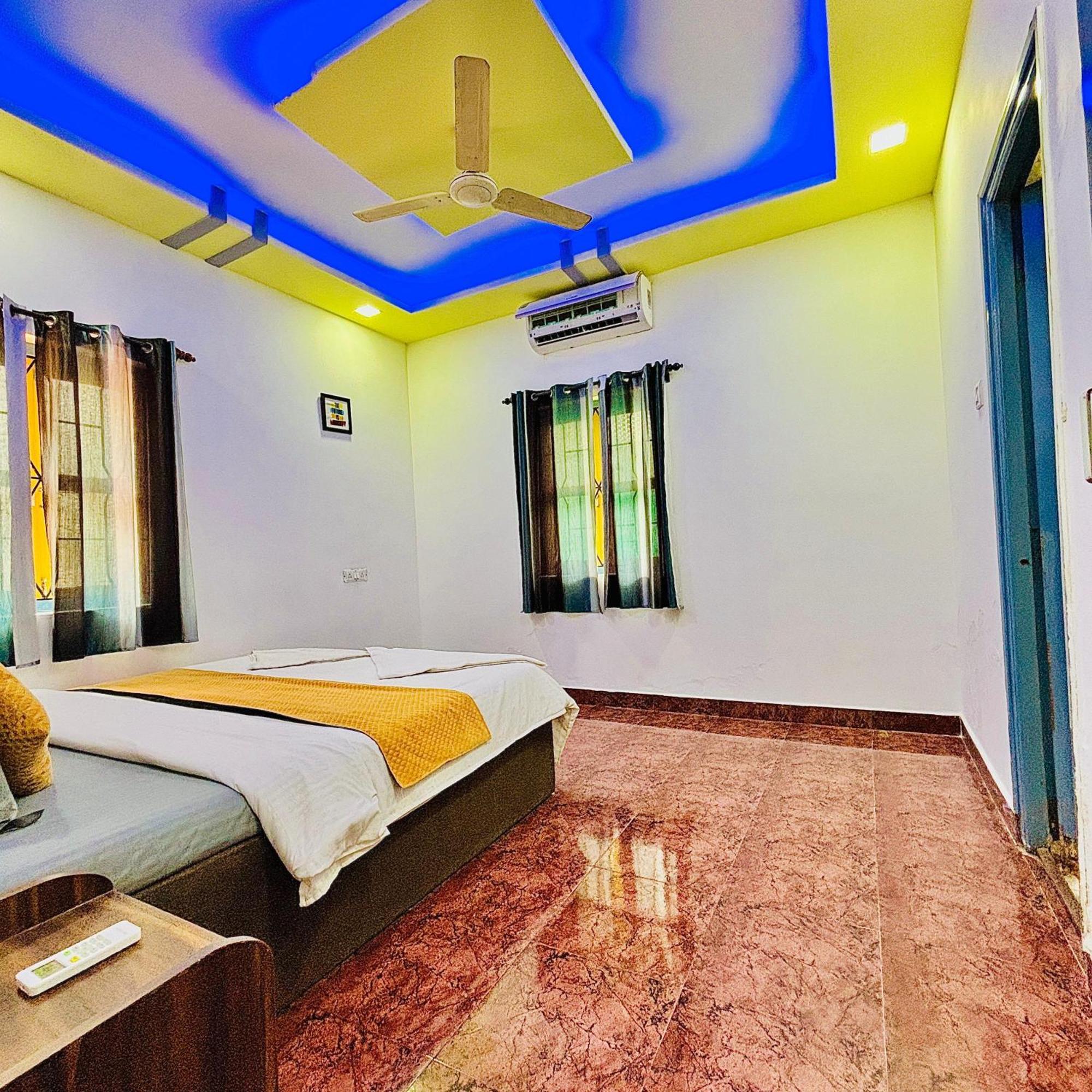 Villa The Grey Pool Villa - 100 Mtr Beach Walking Calangute